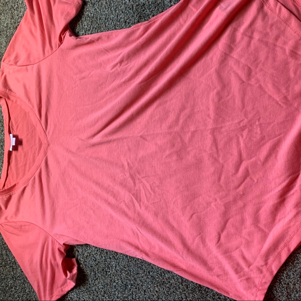 Lularoe shirt